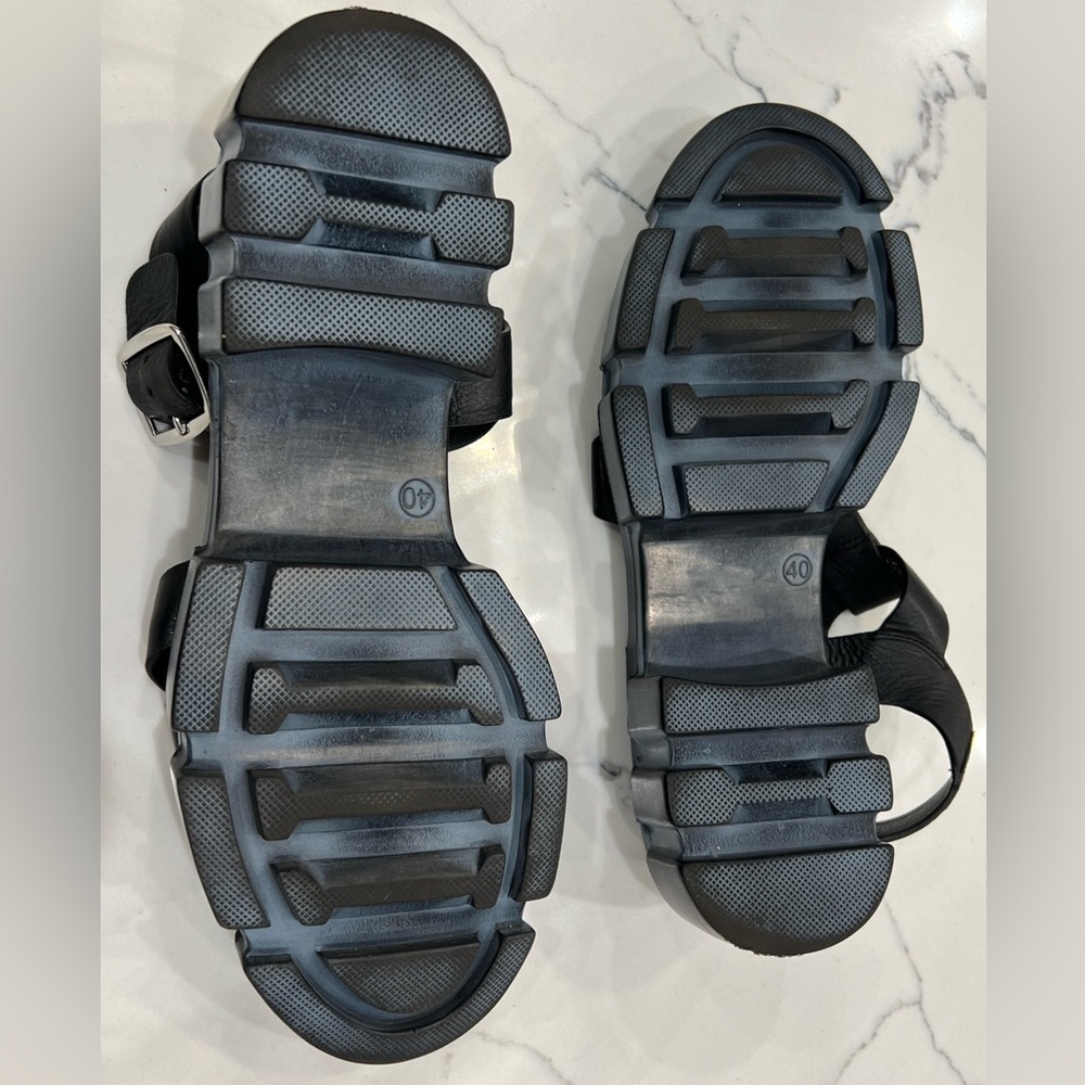 NWOB Free People Brooks Fisherman Gladiator Sandals Black Size 40/ Size 9.5 - Picture 12 of 13